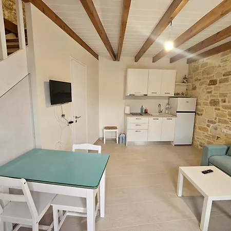 Апартаменти Gem Analipsi